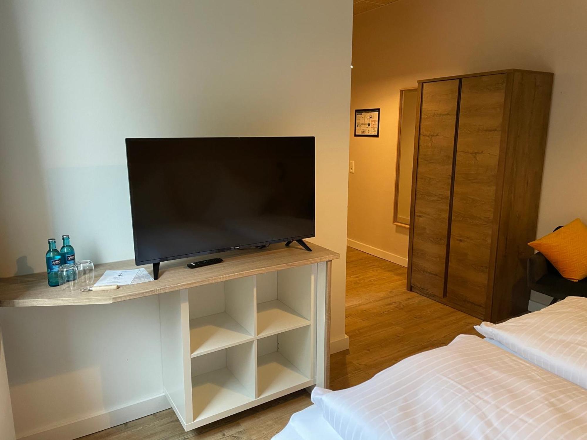 Hotel Alte Navigationsschule Rhauderfehn Ngoại thất bức ảnh