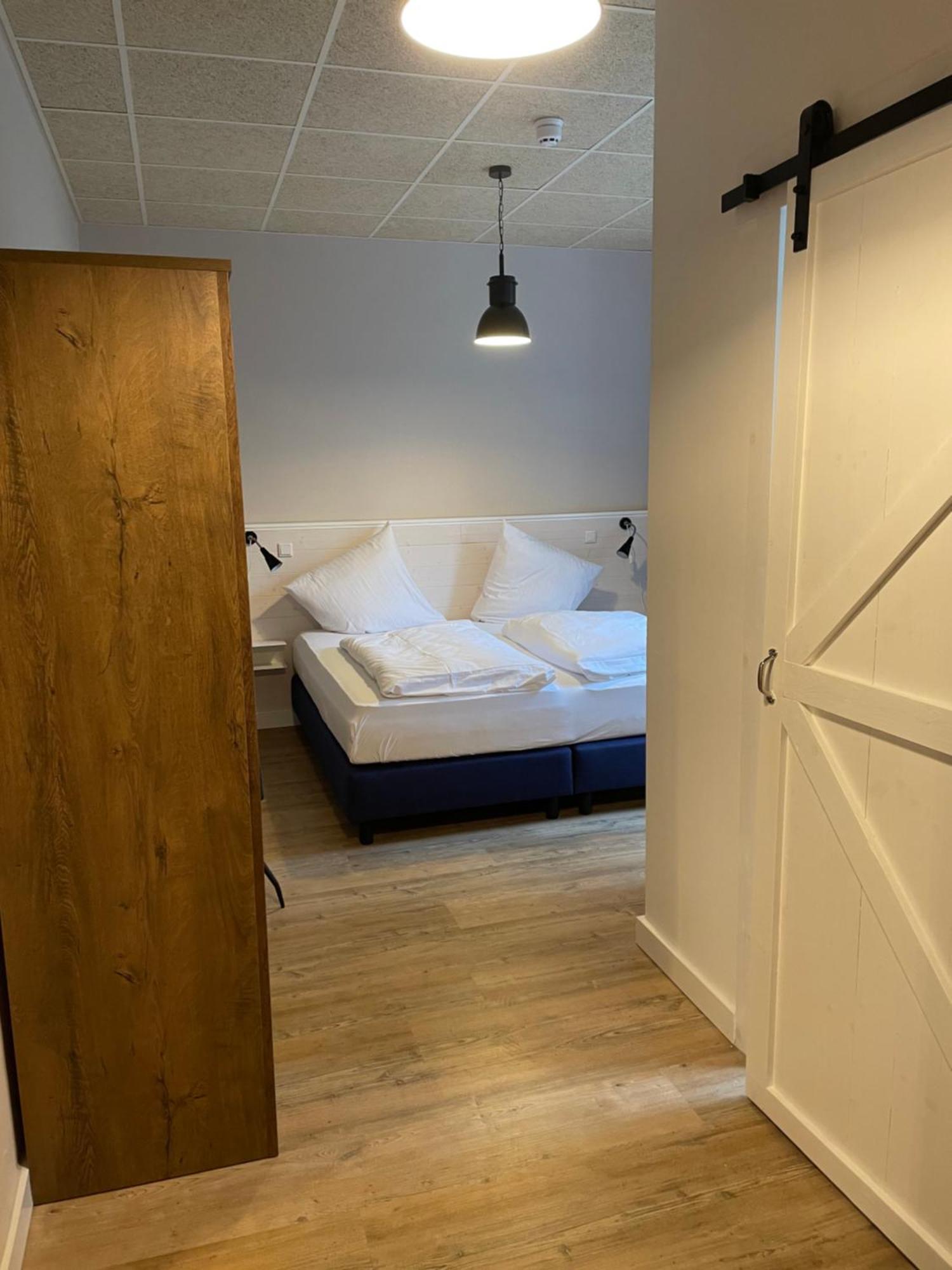 Hotel Alte Navigationsschule Rhauderfehn Ngoại thất bức ảnh